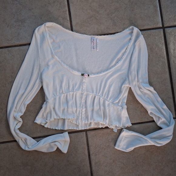 OUT FROM UNDER Sweet Dreams Flyaway Top Ivory Size Small Shirt Urban Outfitters - Picture 4 of 5